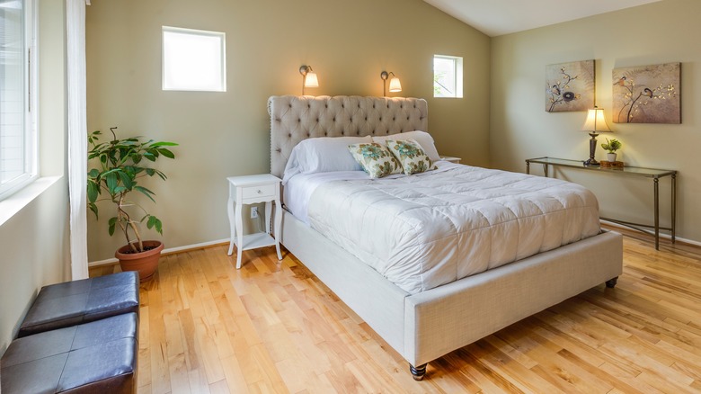 Pale green nature inspired bedroom