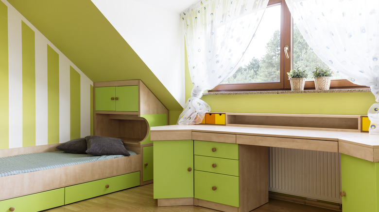 lime green bedroom 