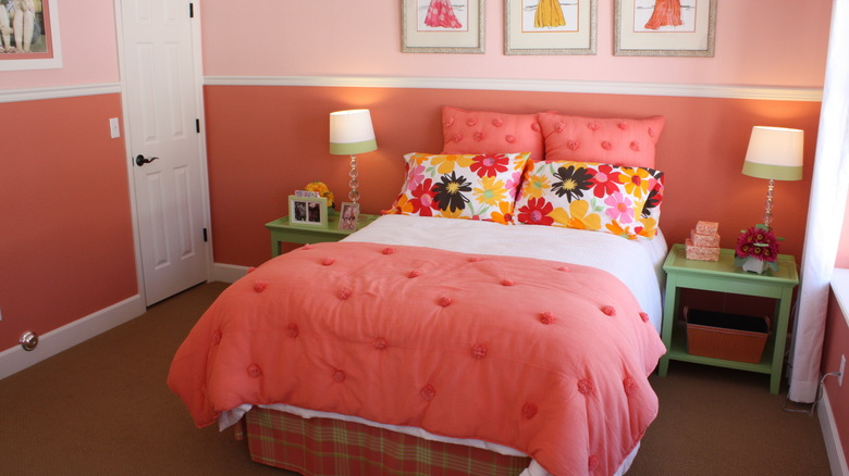 two-toned pink bedroom 