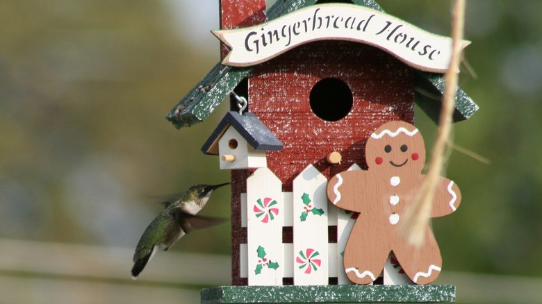 Birdhouse decorated for Christmas