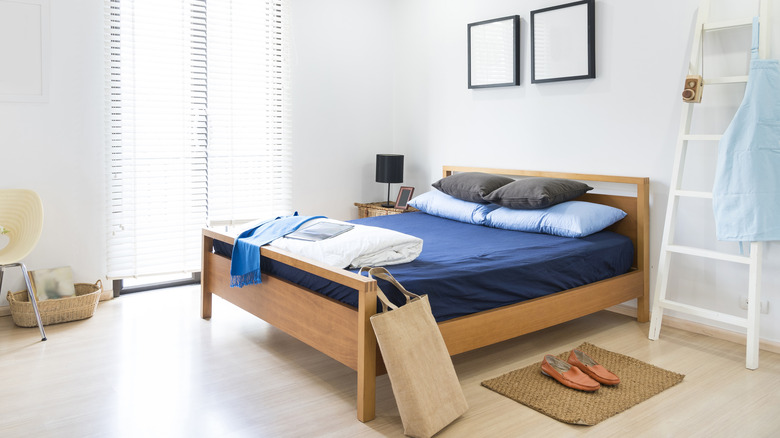 minimalist wood bed frame 