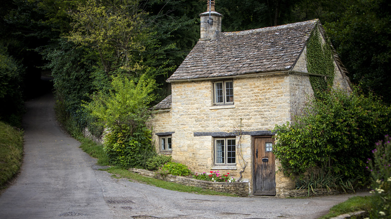 English cottage 