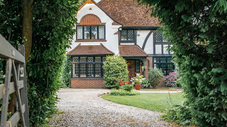 English cottage 