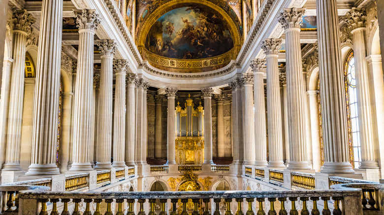 Royal Chapel pillars