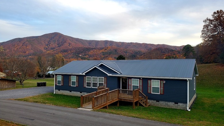 30 Gorgeous Mountain Houses You Can Rent On Airbnb