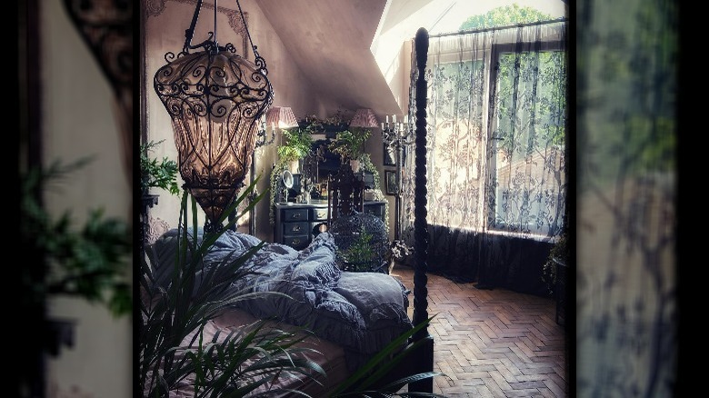 Greenhouse style bedroom