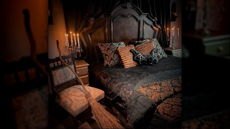 Dark Victorian gothic bedroom