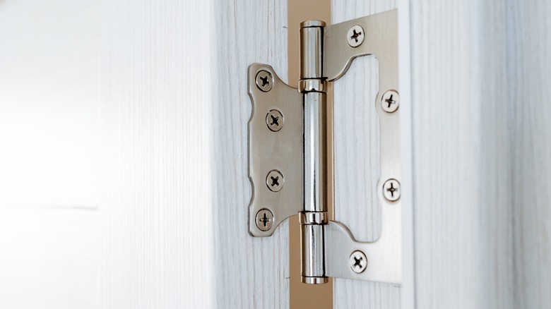 door hinge