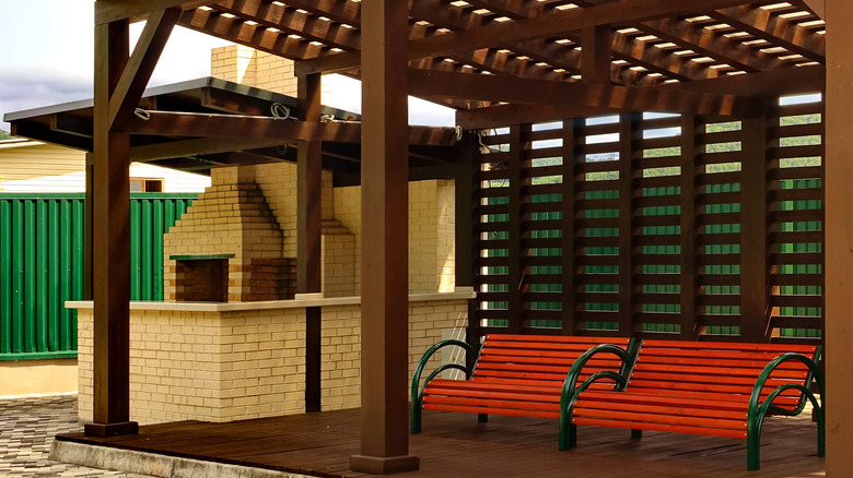 A bar with a pergola 