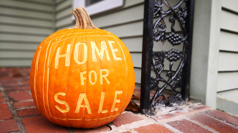 pumpkin saying home for sale