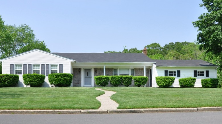 Ranch with front patio