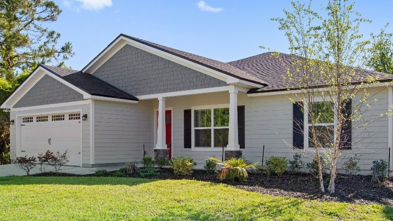 Ranch with raised gables