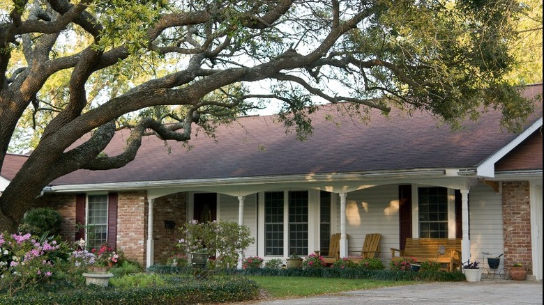 Ranch with front patio