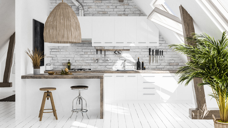 Gray brick kitchen tiles