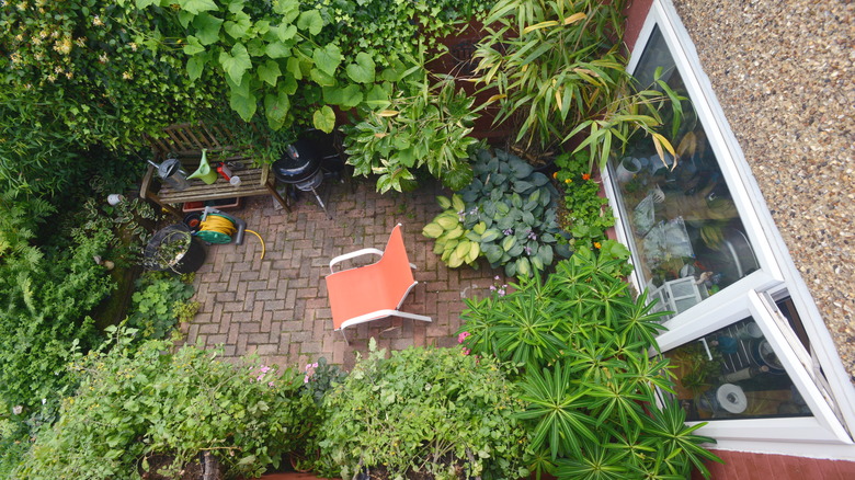 small patio backyard