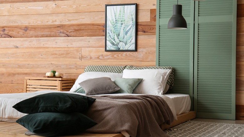 wooden wall with mint accents