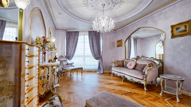 elaborate bedroom