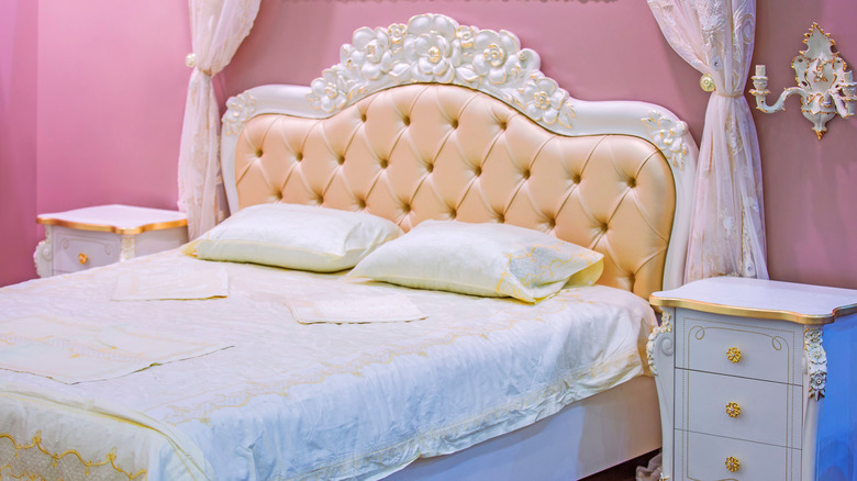 tufted headboard