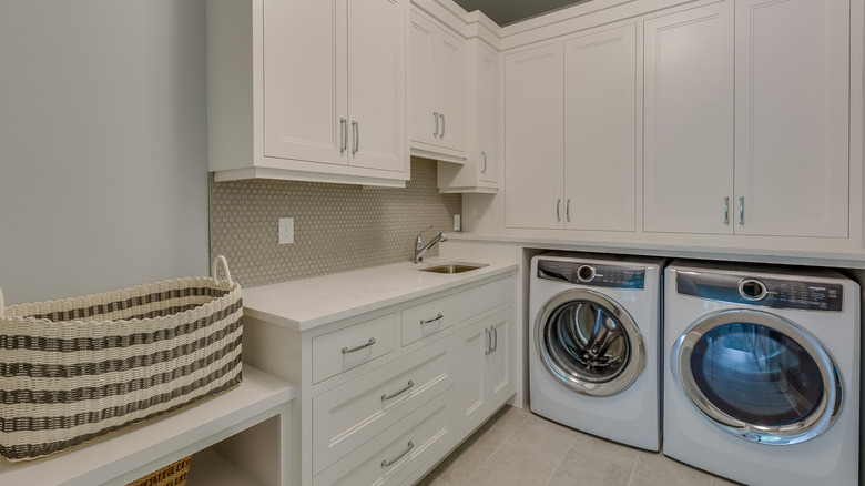 White laundry room