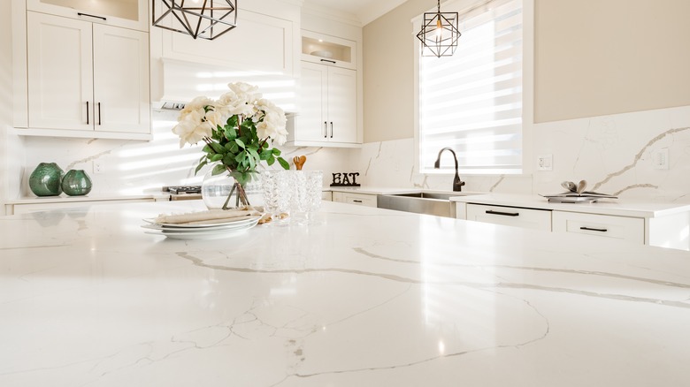 white marble kitchen backsplash