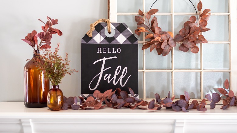 Hello fall sign with maroon accents