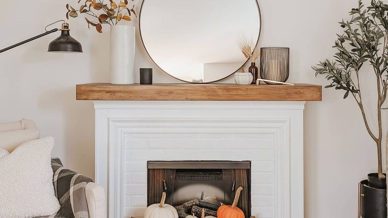 Simple modern fall mantel