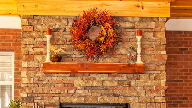 Outdoor fall fireplace