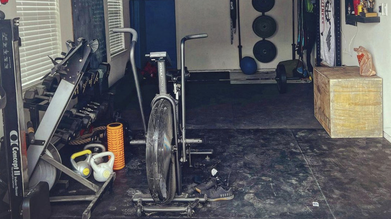 garage gym 