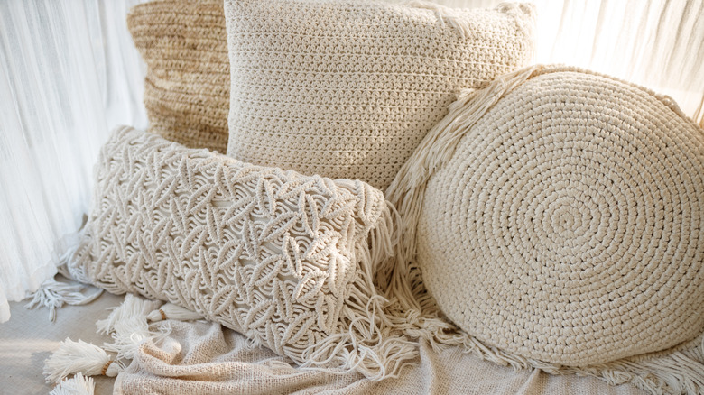 Natural fiber pillows and blanket