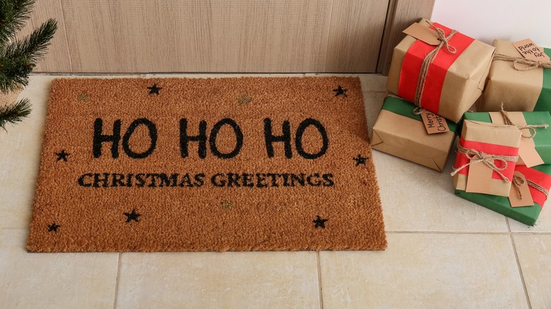 Ho ho ho on mat