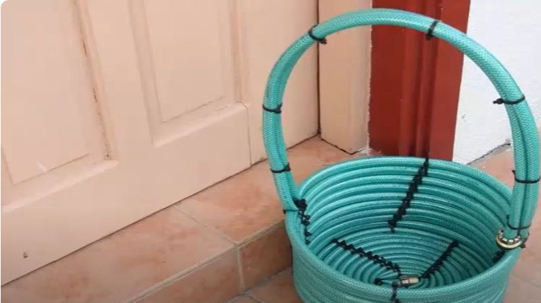 garden hose basket