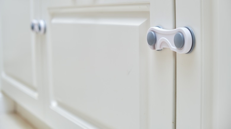 Child-proof cabinet