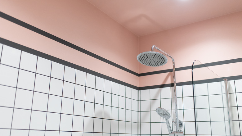 pink and black bathroom 