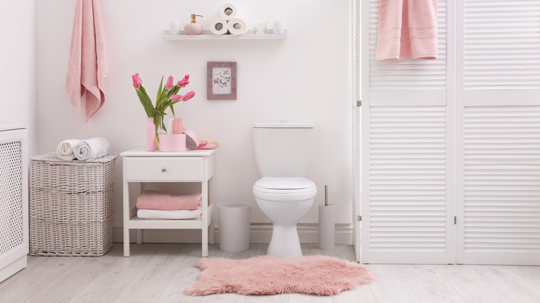 bathroom with pink details