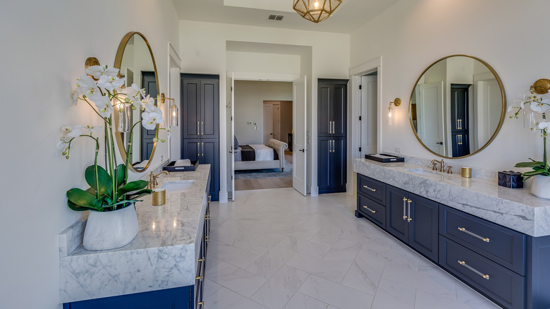bathroom with symmetrical vanities