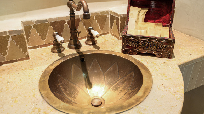 Moroccan sink in a counter