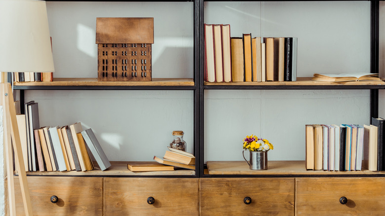 vintage built-in bookshelf