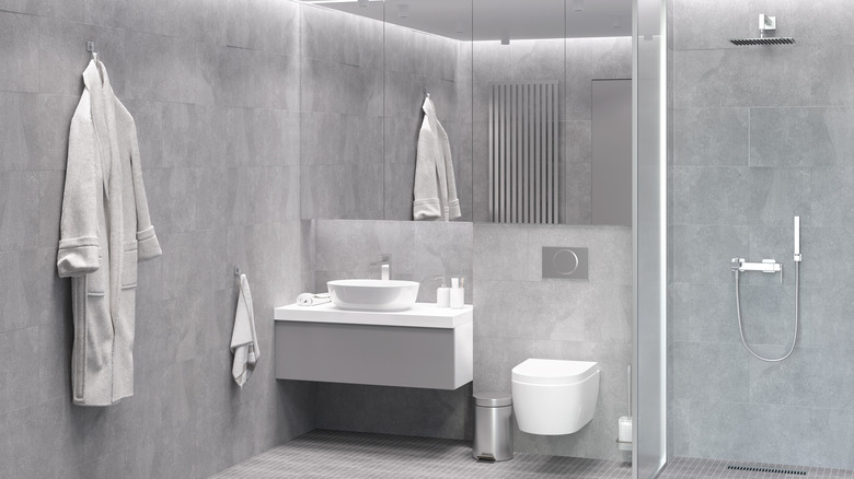 Small bathroom in gray tones