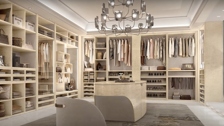 Department store walk-in concept