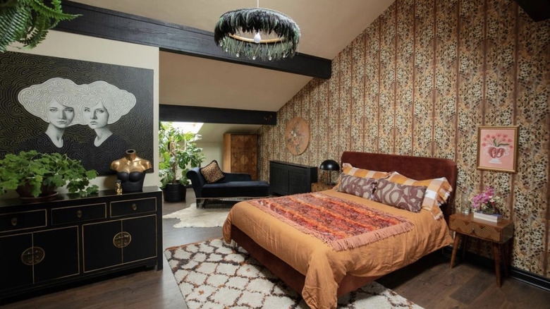 maximalist bedroom 