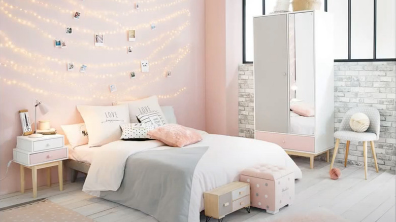 Pink bedroom with lights