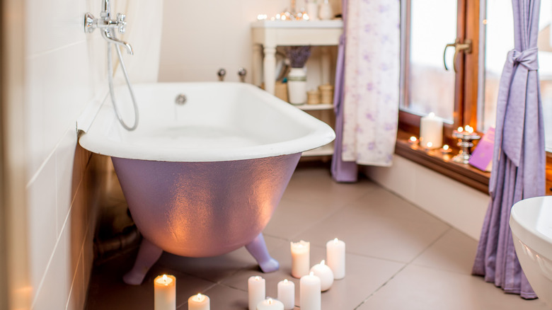 Lavender vintage tub bathroom