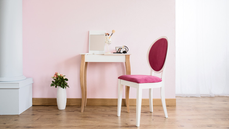 fuchsia and white chair