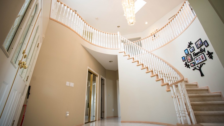 traditional home staircase