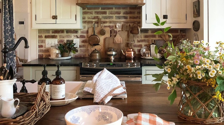 cozy cottage kitchen