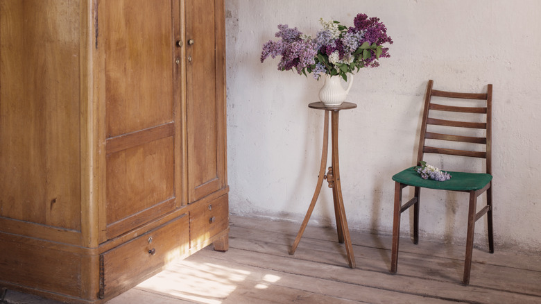 jug on old vintage pedestal