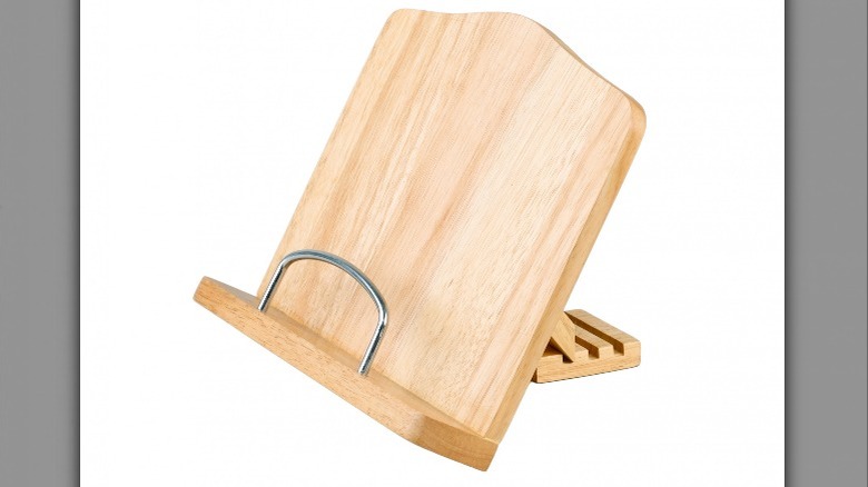 wooden cookbook stand 
