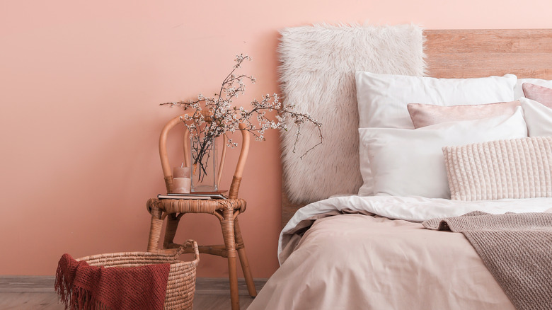 pink bedroom