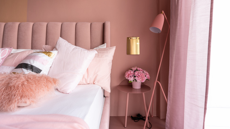 pink bedroom