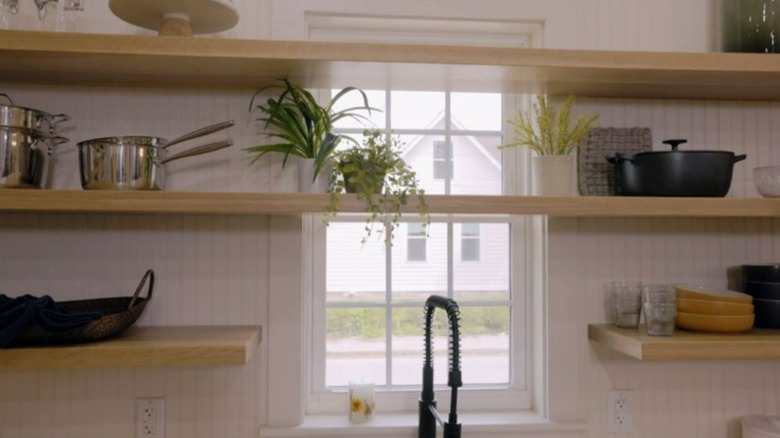 Floating shelves for kitchen